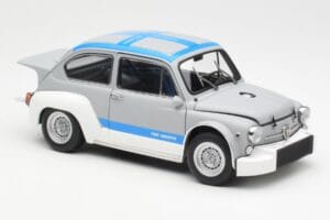 Fiat Abarth 1000 TCR Matná Šedá Modré Pruhy AUTOart 1:18 72642 Kov – obrázek 6 z 8