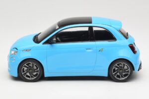 Abarth 500e Modrý IXO 1:18 MCG18499 Kov – obrázek 3 z 6