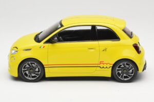 Abarth 500e Žlutý IXO 1:18 MCG18498 Kov – obrázek 3 z 6