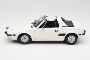 Fiat X1/9 Bílý Minichamps 1:18 100121685 Kov – obrázek 4 z 8