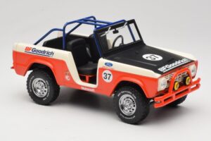 Ford Bronco Baja #37 1966 GreenLight 1:18 19037 Kov – obrázek 4 z 6