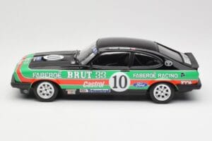 Ford Capri Mk2 3.0S #10 W. Graham Fabergé Racing 2nd Place Oulton Park BSCC 1979 Minichamps 1:18 155798610 Kov – obrázek 3 z 6