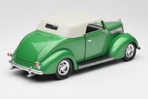 Ford Kabriolet Zelený Road Signature 1:18 92239 Kov – obrázek 3 z 8