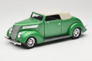 Ford Kabriolet Zelený Road Signature 1:18 92239 Kov
