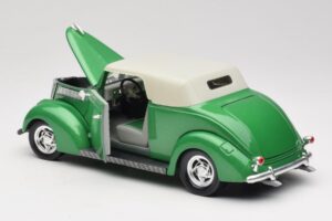 Ford Kabriolet Zelený Road Signature 1:18 92239 Kov – obrázek 5 z 8