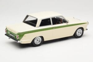 Ford Cortina Lotus White & Green Stripe MCG 1:18 MCG18434 Kov – obrázek 2 z 6