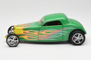 Ford Coupe Zelený s Ohněm Road Signature 1:18 30109 Kov – obrázek 4 z 8