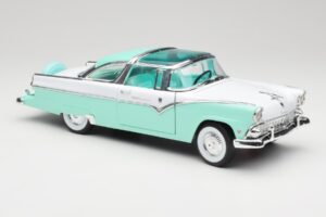 Ford Crown Victoria Seafoam Zelený & Bílý Road Legends 1:18 92138 Kov – obrázek 5 z 7