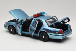 Ford Crown Victoria Police Cruiser Twilight Blue Greenlight 1:18 1643 Kov – obrázek 5 z 8