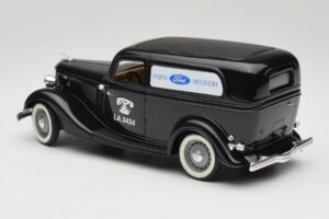 Ford Delivery Truck Ford Parts Černý Solido 1:18 8417 Kov – obrázek 7 z 8