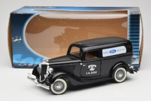 Ford Delivery Truck Ford Parts Černý Solido 1:18 8417 Kov – obrázek 8 z 8