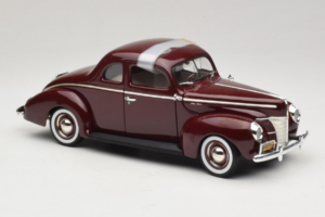 Ford Deluxe Coupe Tmavě Červený ERTL 1:18 7936 Kov
