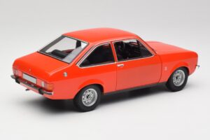 Ford Escort Mk2 Signal Orange Minichamps 1:18 150084100 Kov – obrázek 3 z 8