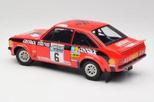 Ford Escort II RS1800 #6 R. Clark / J. Pegg RAC Rally Winner 1976 Minichamps 1:18 100768406 Kov – obrázek 7 z 8