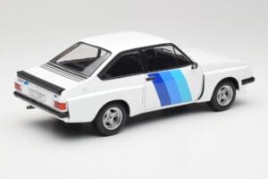 Ford Escort Mk2 RS 2000 X-Pack Diamond Bílý & Modrý Decor MCG 1:18 MCG18351 Kov – obrázek 2 z 6