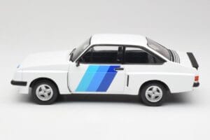 Ford Escort Mk2 RS 2000 X-Pack Diamond Bílý & Modrý Decor MCG 1:18 MCG18351 Kov – obrázek 3 z 6