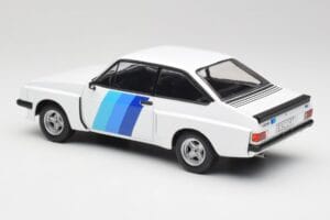 Ford Escort Mk2 RS 2000 X-Pack Diamond Bílý & Modrý Decor MCG 1:18 MCG18351 Kov – obrázek 5 z 6