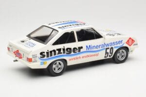 Ford Escort Mk2 RS2000 #59 H. Heyer / A. Hahne / K. Ludwig 24 Hours Nürburgring 1982 MCG 1:18 MCG18438R Kov – obrázek 2 z 6