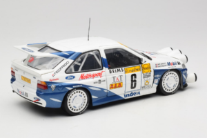 Ford Escort RS Cosworth Mobil 1 #6 F. Delecour / D. Grataloup Rally Monte Carlo Night Version Winner 1994 UT Models 1:18 3945 – obrázek 3 z 8