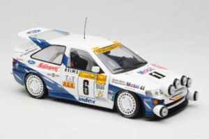 Ford Escort RS Cosworth Mobil 1 #6 F. Delecour / D. Grataloup Rally Monte Carlo Night Version Winner 1994 UT Models 1:18 3945 – obrázek 6 z 8
