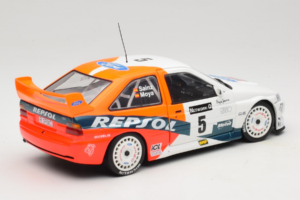Ford Escort RS Cosworth Repsol #5 C. Sainz / L. Moya RAC Rally 1997 UT Models 1:18 39750 Kov – obrázek 3 z 8