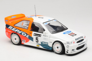 Ford Escort RS Cosworth Repsol #5 C. Sainz / L. Moya RAC Rally 1997 UT Models 1:18 39750 Kov – obrázek 6 z 8