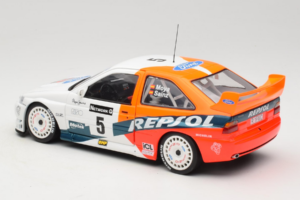 Ford Escort RS Cosworth Repsol #5 C. Sainz / L. Moya RAC Rally 1997 UT Models 1:18 39750 Kov – obrázek 7 z 8