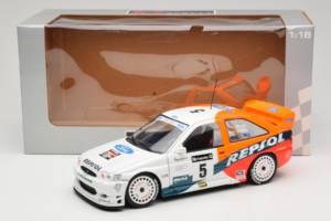 Ford Escort RS Cosworth Repsol #5 C. Sainz / L. Moya RAC Rally 1997 UT Models 1:18 39750 Kov – obrázek 8 z 8