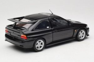 Ford Escort RS Cosworth Black Metallic Minichamps 1:18 150089020 Kov – obrázek 3 z 8