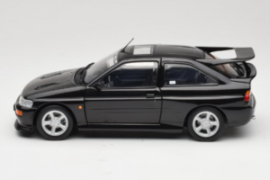 Ford Escort RS Cosworth Black Metallic Minichamps 1:18 150089020 Kov – obrázek 4 z 8