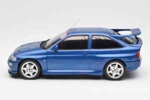 Ford Escort RS Cosworth Modrý IXO 1:18 18CMC180 Kov – obrázek 3 z 6