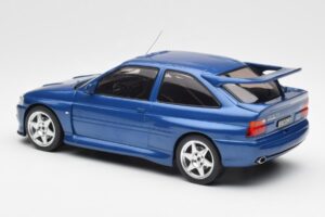 Ford Escort RS Cosworth Modrý IXO 1:18 18CMC180 Kov – obrázek 5 z 6