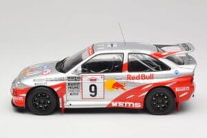 Ford Escort RS Cosworth #9 A. Vatanen Rally Acropolis 1994 IXO 1:18 18RMC108 Kov – obrázek 3 z 6