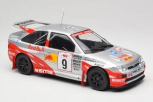 Ford Escort RS Cosworth #9 A. Vatanen Rally Acropolis 1994 IXO 1:18 18RMC108 Kov – obrázek 4 z 6