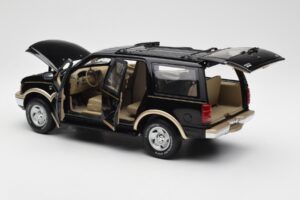 Ford Expedition Eddie Bauer Černý UT Models 1:18 22710 Kov – obrázek 4 z 7