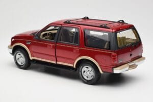 Ford Expedition Eddie Bauer Červený Metalický UT Models 1:18 22711 Kov – obrázek 7 z 8