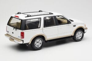 Ford Expedition Eddie Bauer Bílý UT Models 1:18 22712 Kov – obrázek 3 z 8