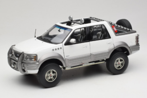 Ford Expedition Himalaya White AUTOart 1:18 72781 Kov