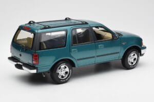 Ford Expedition XLT Zelený Metalický UT Models 1:18 22717 Kov – obrázek 3 z 8