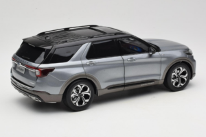 Ford Explorer Šedý OEM 1:18 FORD2020 Kov – obrázek 3 z 8