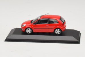 Ford Fiesta Mk5 2-Door Červený Minichamps 1:43 FIESTA004 Kov