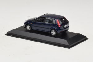 Ford Fiesta Mk5 4-Door Tmavě Modrý Minichamps 1:43 FIESTA001 Kov – obrázek 3 z 4