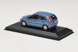 Ford Fiesta Mk5 4-Door Světle Modrý Minichamps 1:43 FIESTA002 Kov – obrázek 3 z 4