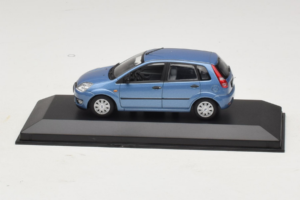 Ford Fiesta Mk5 4-Door Světle Modrý Minichamps 1:43 FIESTA002 Kov