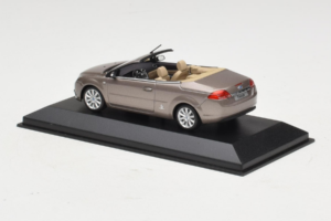 Ford Focus Mk2 CC Šedý Minichamps 1:43 FORD005 Kov – obrázek 3 z 4
