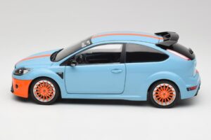 Ford Focus RS LM Classic Edition Gulf 1968 Ford GT40 Tribute Minichamps 1:18 100080068 Kov – obrázek 4 z 8