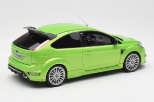 Ford Focus RS Mk2 Zelený Otto 1:18 OT381 Pryskyřice – obrázek 2 z 6