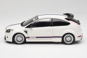 Ford Focus RS Mk2 LM Classic Bílý Mk IIb Tribute Minichamps 1:18 100080167 Kov – obrázek 4 z 8