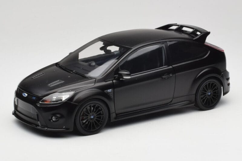 Ford Focus RS Mk2 Matte Black Minichamps 1:18 100080000 Kov