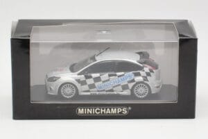 Ford Focus RS Mk2 Toy Fair Nuremberg 2010 Minichamps 1:43 403088105 Kov – obrázek 4 z 4